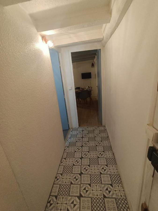 Cosy T2 Lejlighed Montbrison Eksteriør billede